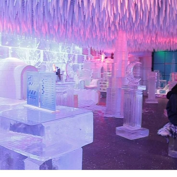 DUBAI CHILLOUT ICE LOUNGE