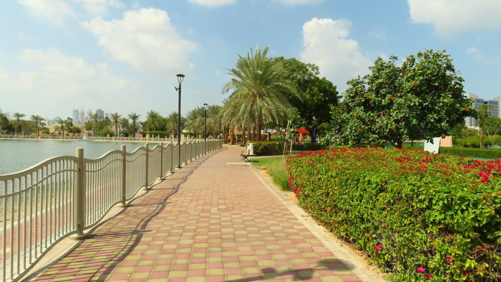 DUBAI Al Barsha Pond Park