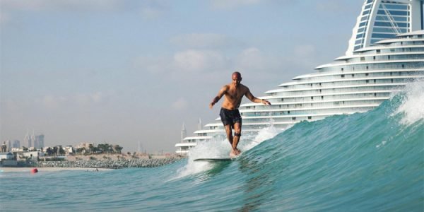 SURF DE REMO EN DUBAI